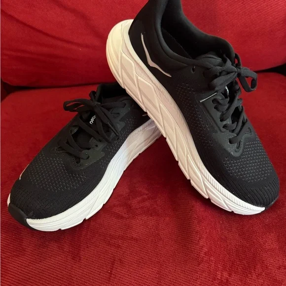 Hoka Arahi 7 - Picture 2 of 9